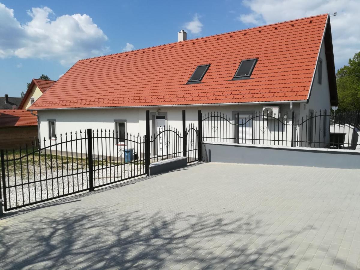 Bordoma Falusi Vendeghaz Balatonszolos Exterior photo